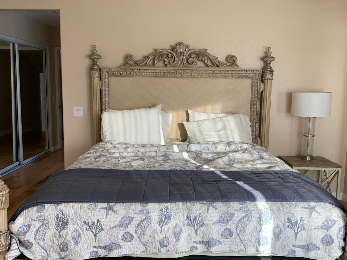Pacific Breeze Right Next To Huntington Beach Pier! Steps From Beach!! Exterior photo